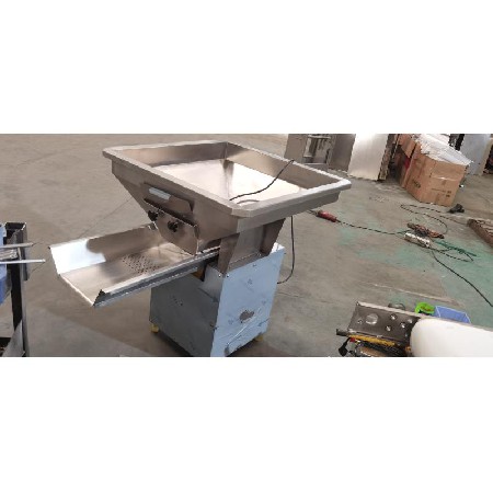 振動給料機4
