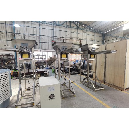 振動(dòng)給料機(jī)2